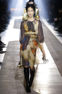 Moschino FALL 2018 MENSWEAR Milan MFW коллекция Moschino осень 2018 мужская неделя моды в Милане Mainstyles